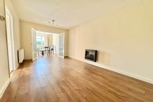 Lounge- click for photo gallery